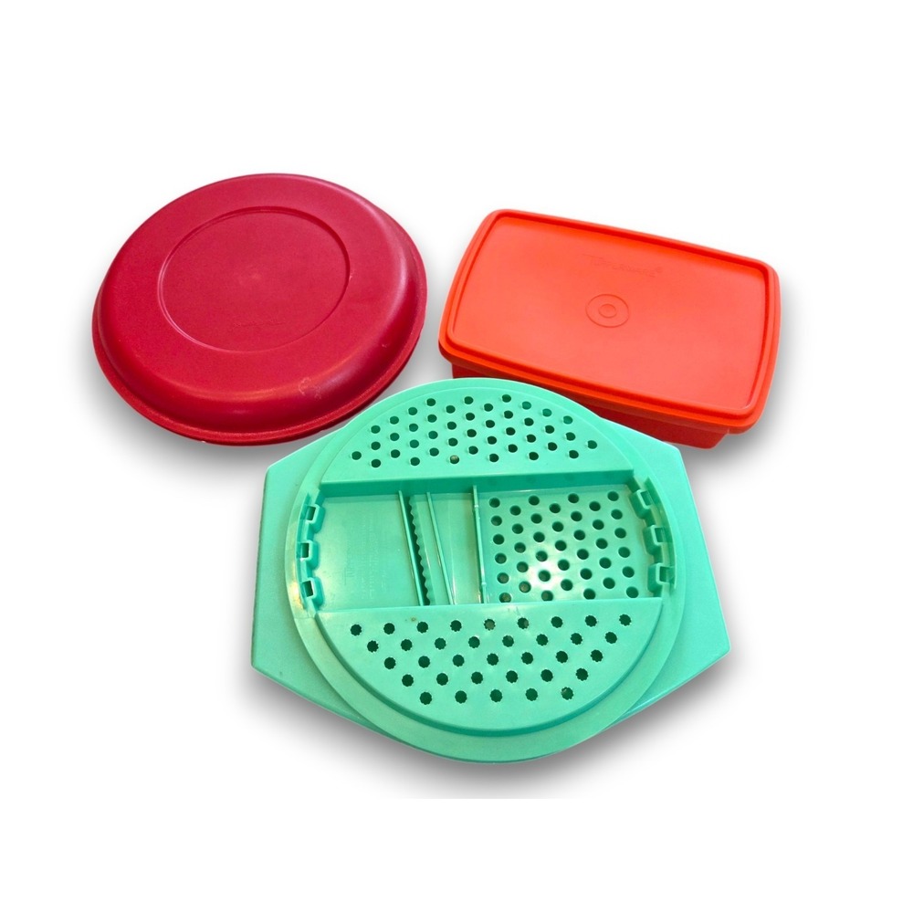 Vintage 60s 70s Tupperware Plastic Food Keeper Divided Storage Tray Grater